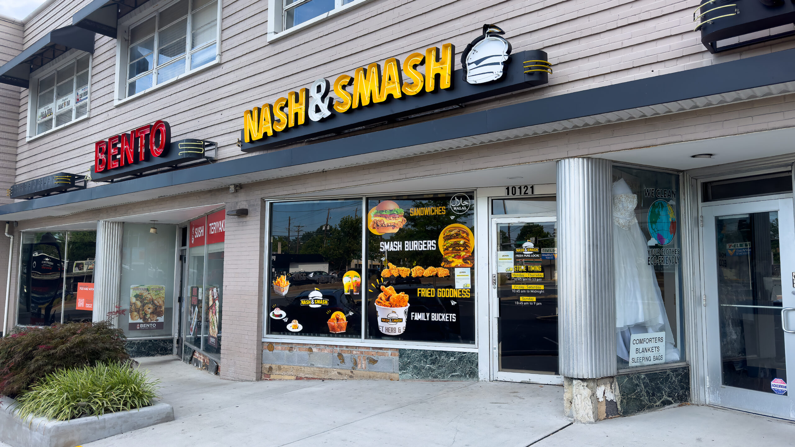 Nash & Smashed Opens at Woodmoor Shopping Center After Delays